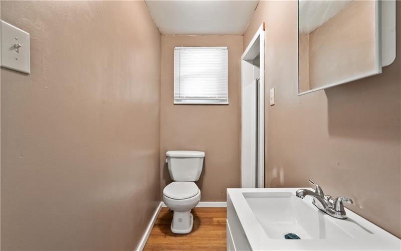 1013 Henry St, Langeloth, 15054, 2 Bedrooms Bedrooms, ,1 BathroomBathrooms,Residential,For Sale,Henry St,1745383
