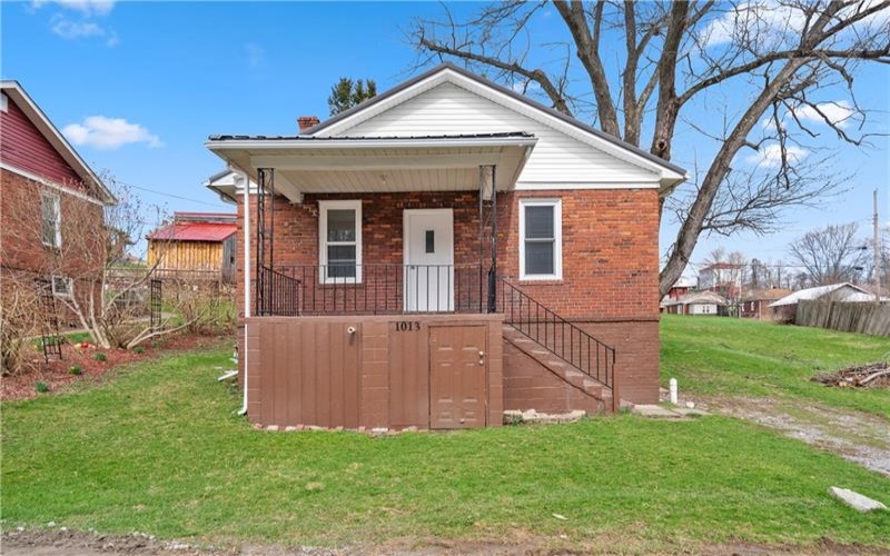 1013 Henry St, Langeloth, 15054, 2 Bedrooms Bedrooms, ,1 BathroomBathrooms,Residential,For Sale,Henry St,1745383