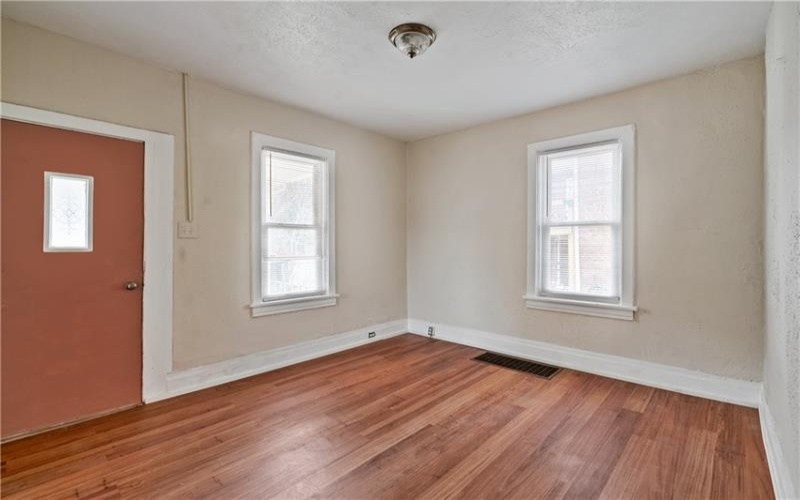 1013 Henry St, Langeloth, 15054, 2 Bedrooms Bedrooms, ,1 BathroomBathrooms,Residential,For Sale,Henry St,1745383