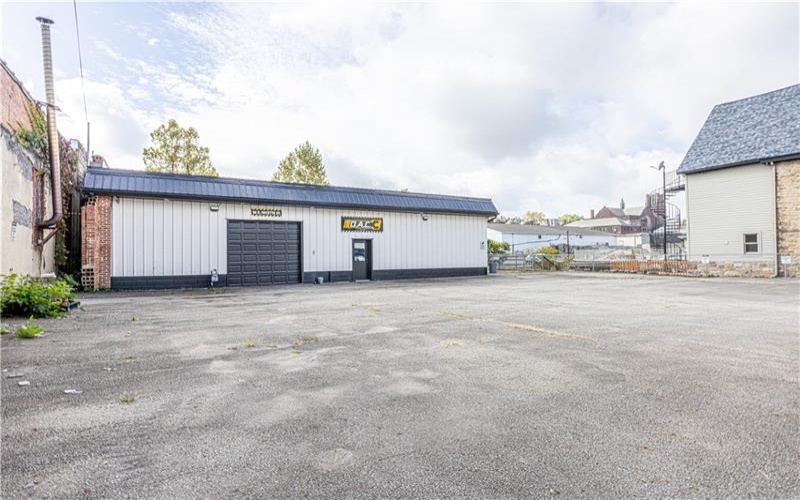 64 Fayette St, Uniontown, 15431, ,Commercial-industrial-business,For Sale,Fayette St,1726471