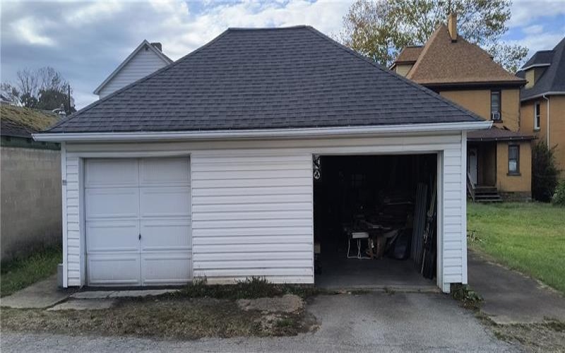 1219 Sycamore, Connellsville, 15425, 3 Bedrooms Bedrooms, ,2 BathroomsBathrooms,Residential,For Sale,Sycamore,1726473