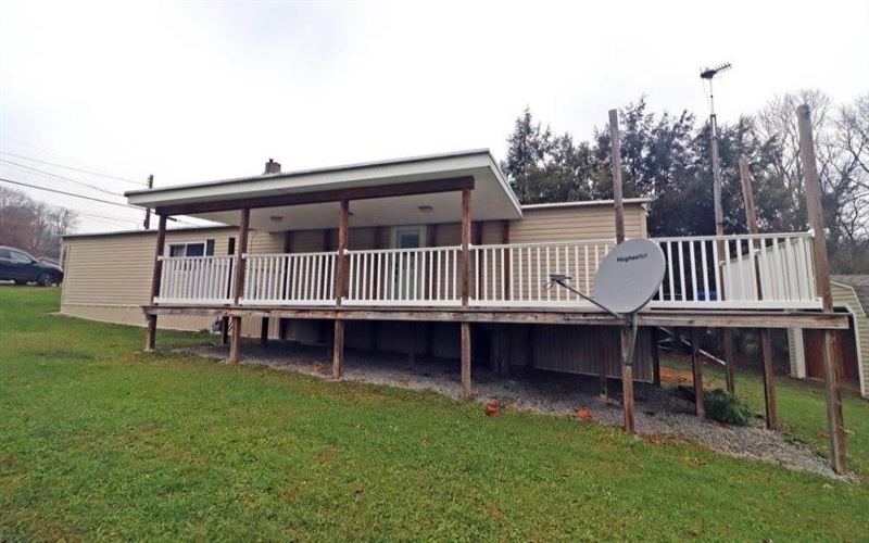 253 Wardentown Road, Alverton, 15612, 1 Bedroom Bedrooms, 5 Rooms Rooms,1 BathroomBathrooms,Residential,For Sale,Wardentown Road,1732397