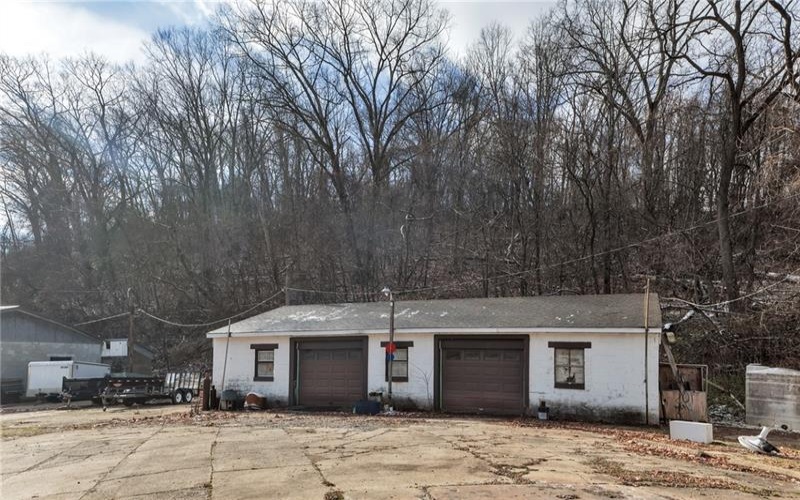 843 Chestnut St., Youngwood, 15697, ,Commercial-industrial-business,For Sale,Chestnut St.,1736866
