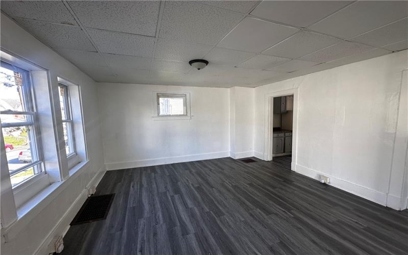 410 Hallam Ave, Washington, 15301, 1 Bedroom Bedrooms, ,1 BathroomBathrooms,Lease,For Rent,Hallam Ave,1747518