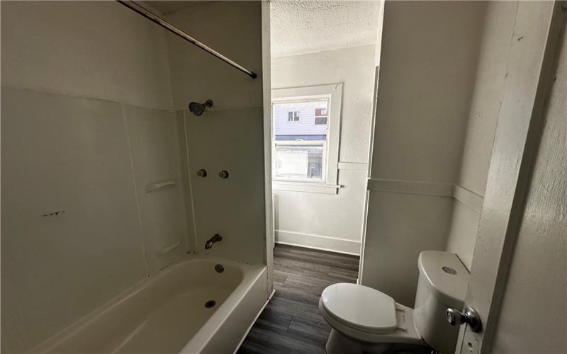 410 Hallam Ave, Washington, 15301, 1 Bedroom Bedrooms, ,1 BathroomBathrooms,Lease,For Rent,Hallam Ave,1747518