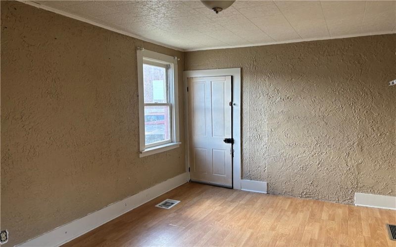 89 1/2 Maiden St, Waynesburg, 15370, 2 Bedrooms Bedrooms, 6 Rooms Rooms,1.1 BathroomsBathrooms,Residential,For Sale,Maiden St,1732401