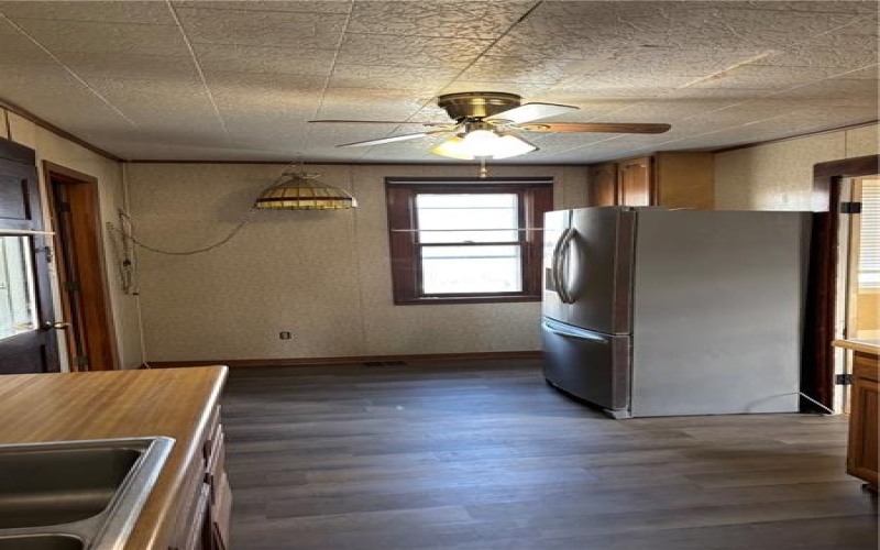 89 1/2 Maiden St, Waynesburg, 15370, 2 Bedrooms Bedrooms, 6 Rooms Rooms,1.1 BathroomsBathrooms,Residential,For Sale,Maiden St,1732401