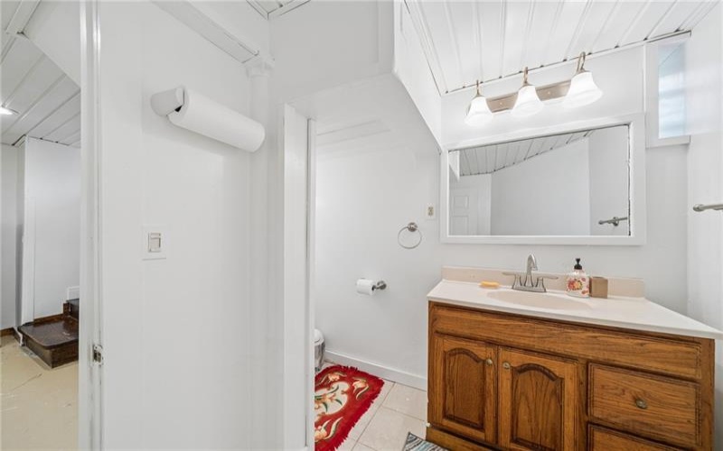 701 Cowan Ave, Jeannette, 15644, 4 Bedrooms Bedrooms, 11 Rooms Rooms,1.1 BathroomsBathrooms,Residential,For Sale,Cowan Ave,1747522