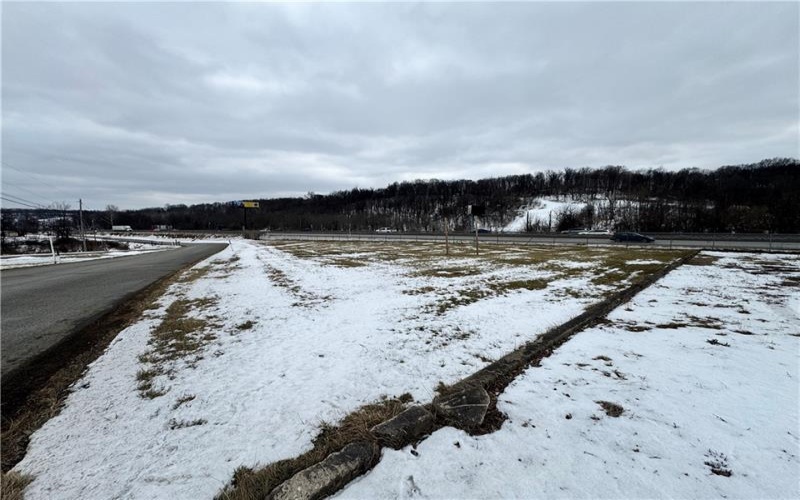 810 Carlton Drive, Bentleyville, 15314, ,Commercial-industrial-business,For Sale,Carlton Drive,1740131