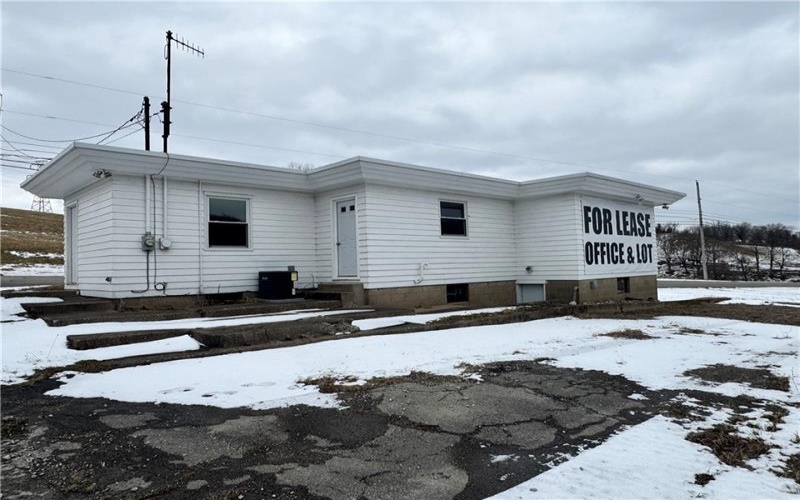 810 Carlton Drive, Bentleyville, 15314, ,Commercial-industrial-business,For Sale,Carlton Drive,1740131