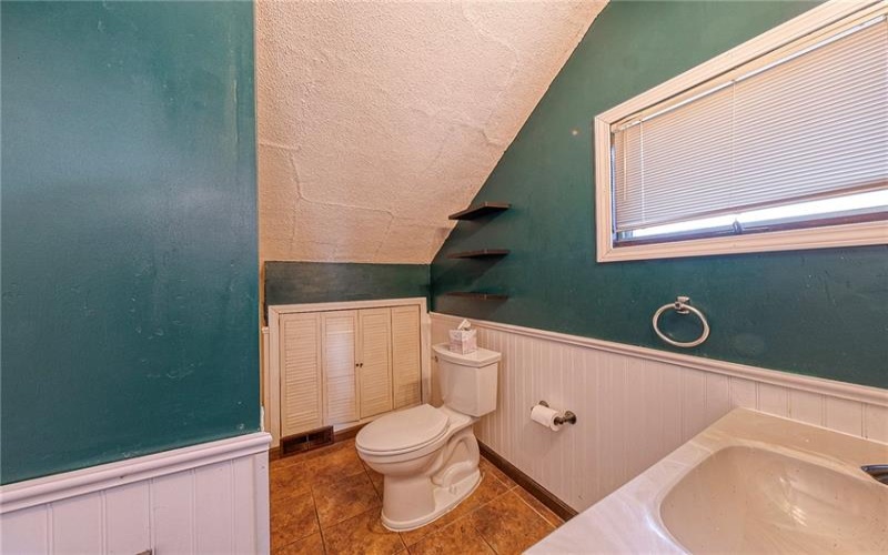 814 2nd St, Jeannette, 15644, 3 Bedrooms Bedrooms, 6 Rooms Rooms,1 BathroomBathrooms,Residential,For Sale,2nd St,1747523