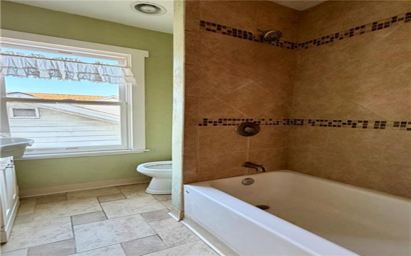 718 Sellers Ave, Jeannette, 15644, 2 Bedrooms Bedrooms, ,1 BathroomBathrooms,Residential,For Sale,Sellers Ave,1742875