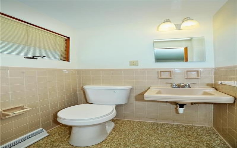 28 Dire Drive, Hickory, 15340, 3 Bedrooms Bedrooms, 10 Rooms Rooms,2.1 BathroomsBathrooms,Residential,For Sale,Dire Drive,1747545