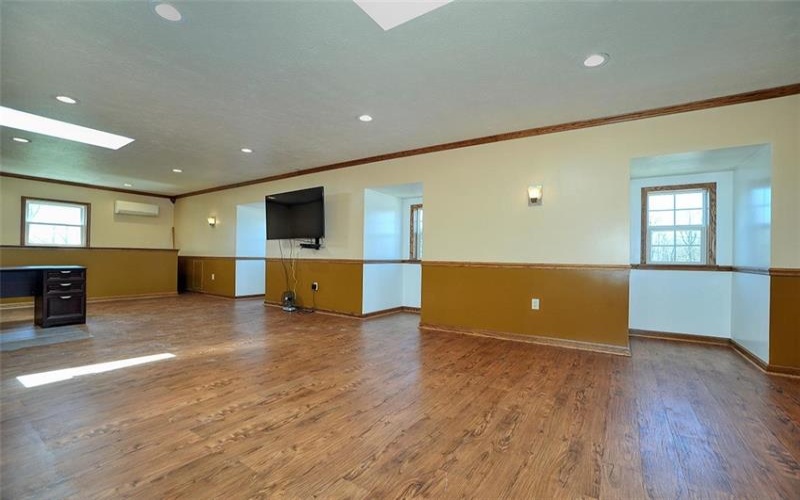 28 Dire Drive, Hickory, 15340, 3 Bedrooms Bedrooms, 10 Rooms Rooms,2.1 BathroomsBathrooms,Residential,For Sale,Dire Drive,1747545