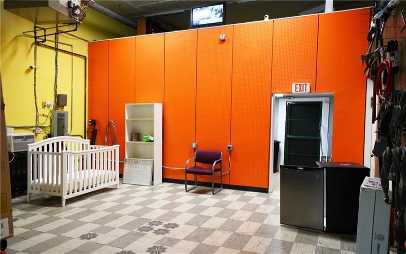 881 5th Ave, New Kensington, 15068, ,Commercial-industrial-business,For Sale,5th Ave,1742897