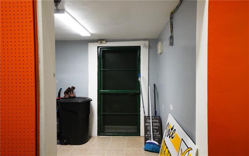 881 5th Ave, New Kensington, 15068, ,Commercial-industrial-business,For Sale,5th Ave,1742897