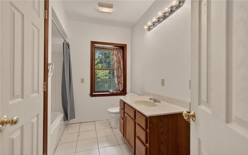 110 Oakhurst Dr, Canonsburg, 15317, 5 Bedrooms Bedrooms, 12 Rooms Rooms,4.1 BathroomsBathrooms,Residential,For Sale,Oakhurst Dr,1736918