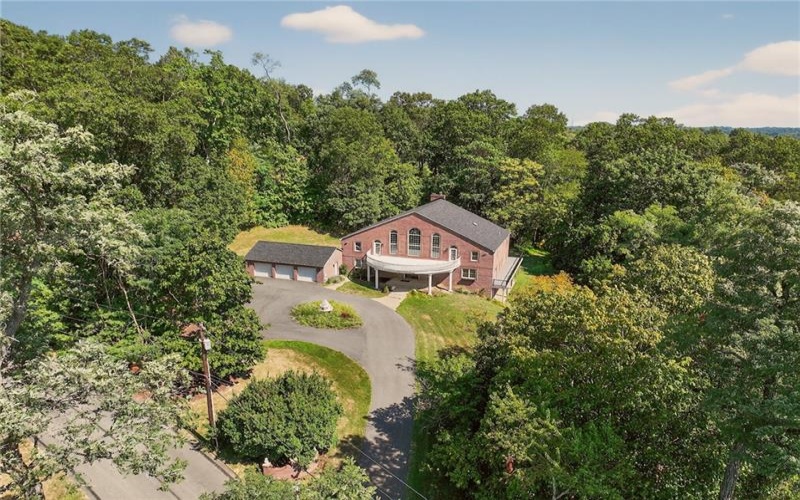 110 Oakhurst Dr, Canonsburg, 15317, 5 Bedrooms Bedrooms, 12 Rooms Rooms,4.1 BathroomsBathrooms,Residential,For Sale,Oakhurst Dr,1736918
