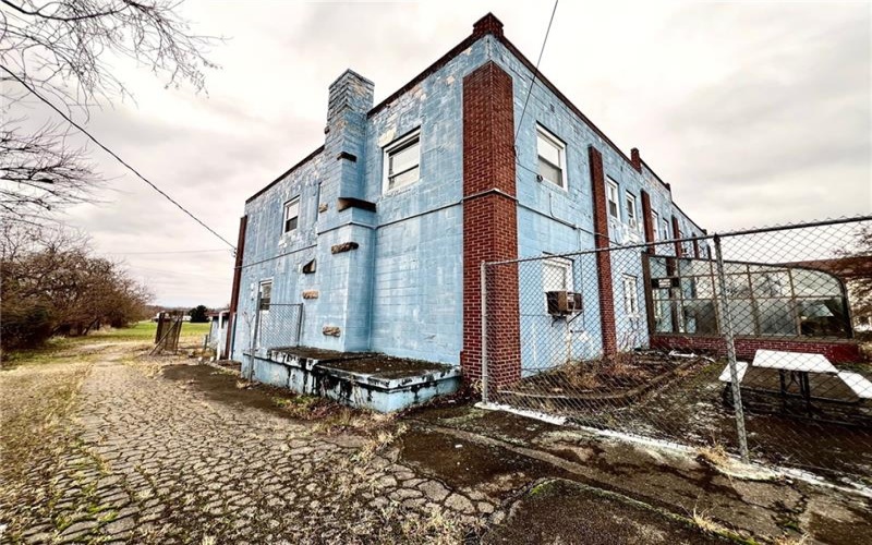 697 Vanderbilt Rd, Connellsville, 15425, ,Commercial-industrial-business,For Sale,Vanderbilt Rd,1742907