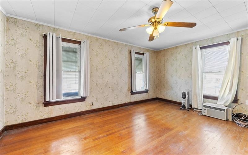 413 Prospect St, Connellsville, 15425, 3 Bedrooms Bedrooms, ,2 BathroomsBathrooms,Residential,For Sale,Prospect St,1745527