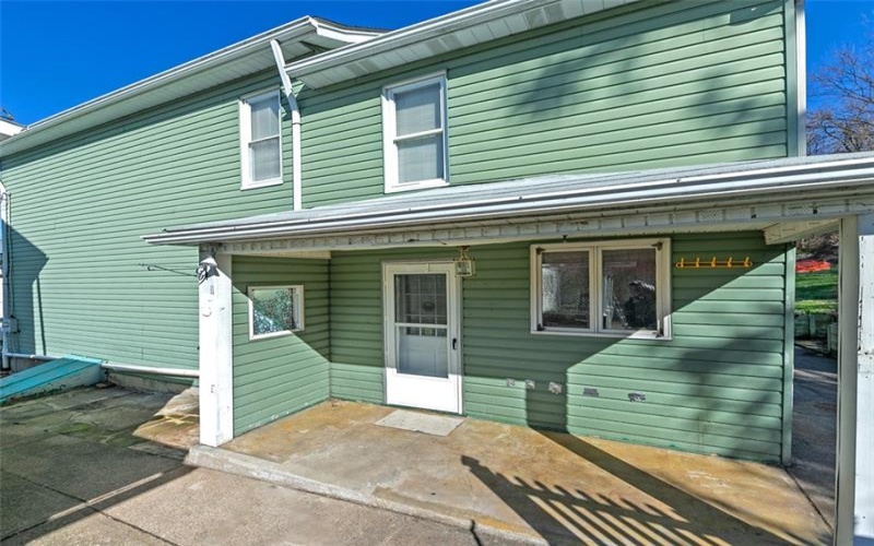 413 Prospect St, Connellsville, 15425, 3 Bedrooms Bedrooms, ,2 BathroomsBathrooms,Residential,For Sale,Prospect St,1745527