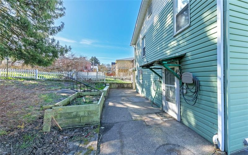413 Prospect St, Connellsville, 15425, 3 Bedrooms Bedrooms, ,2 BathroomsBathrooms,Residential,For Sale,Prospect St,1745527
