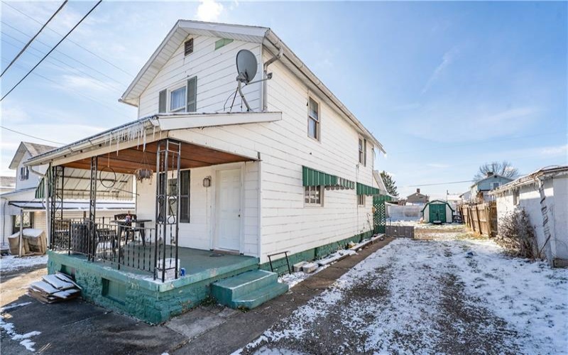 421 2nd St, Brownsville, 15417, 2 Bedrooms Bedrooms, ,1 BathroomBathrooms,Residential,For Sale,2nd St,1747557