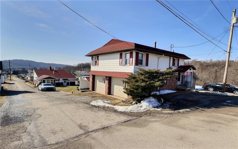 449 Race St, Waynesburg, 15370, 3 Bedrooms Bedrooms, 9 Rooms Rooms,1.1 BathroomsBathrooms,Residential,For Sale,Race St,1740181