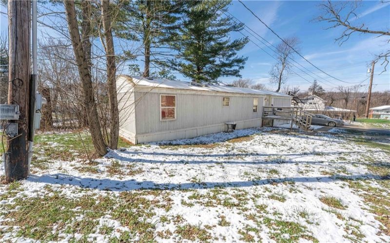 1801 Baldridge Ave, Connellsville, 15425, 2 Bedrooms Bedrooms, ,1 BathroomBathrooms,Residential,For Sale,Baldridge Ave,1747567