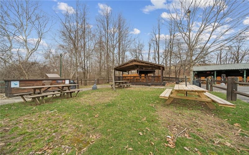 301 County Park Rd, Avella, 15312, ,Commercial-industrial-business,For Sale,County Park Rd,1745561