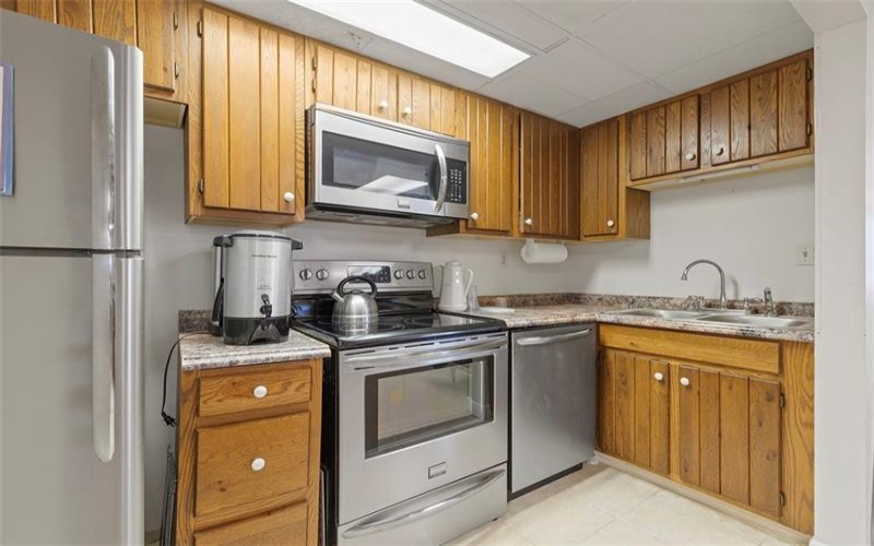 820 Beau, Washington, 15301, 2 Bedrooms Bedrooms, 7 Rooms Rooms,1.1 BathroomsBathrooms,Residential,For Sale,Beau,1740213