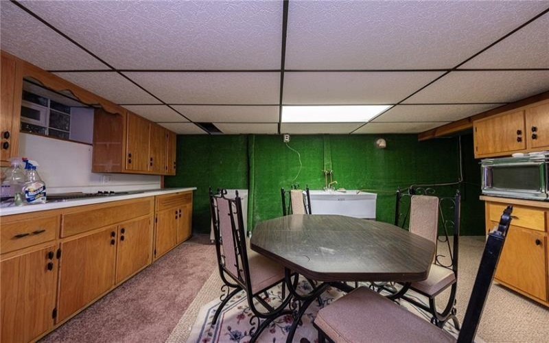 719 Locust St, Greensburg, 15601, 3 Bedrooms Bedrooms, ,2 BathroomsBathrooms,Residential,For Sale,Locust St,1740222