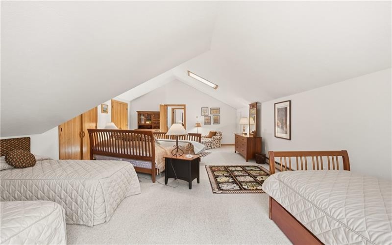 2090 Oak Ridge Dr, Champion, 15622, 3 Bedrooms Bedrooms, 8 Rooms Rooms,2.1 BathroomsBathrooms,Residential,For Sale,Oak Ridge Dr,1745584