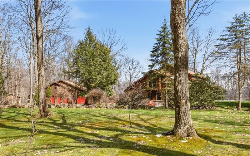 2090 Oak Ridge Dr, Champion, 15622, 3 Bedrooms Bedrooms, 8 Rooms Rooms,2.1 BathroomsBathrooms,Residential,For Sale,Oak Ridge Dr,1745584
