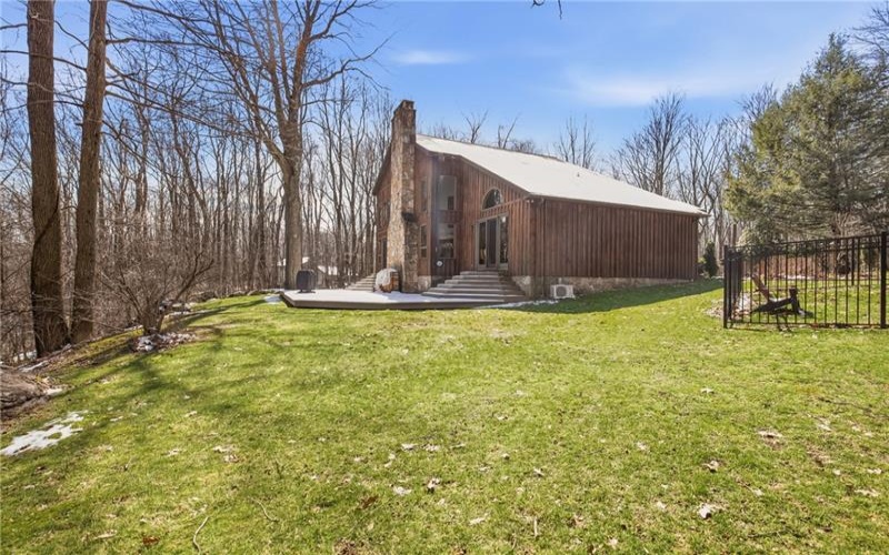 2090 Oak Ridge Dr, Champion, 15622, 3 Bedrooms Bedrooms, 8 Rooms Rooms,2.1 BathroomsBathrooms,Residential,For Sale,Oak Ridge Dr,1745584