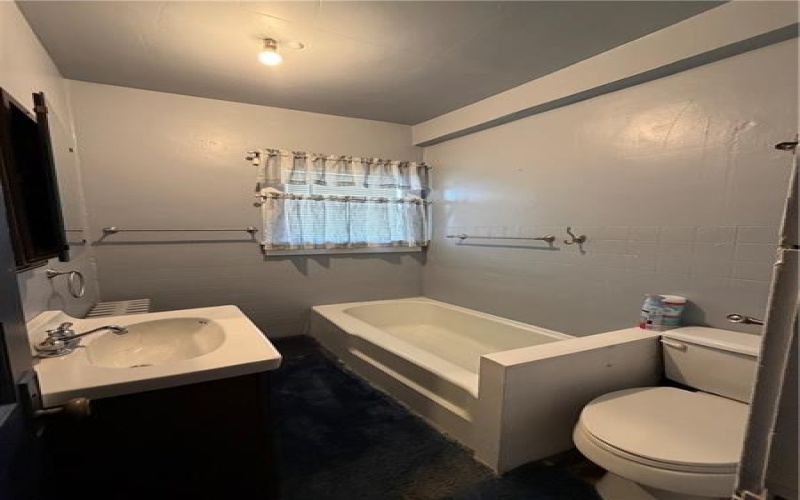 1028 Main St, Republic, 15475, 3 Bedrooms Bedrooms, 7 Rooms Rooms,1 BathroomBathrooms,Residential,For Sale,Main St,1747592