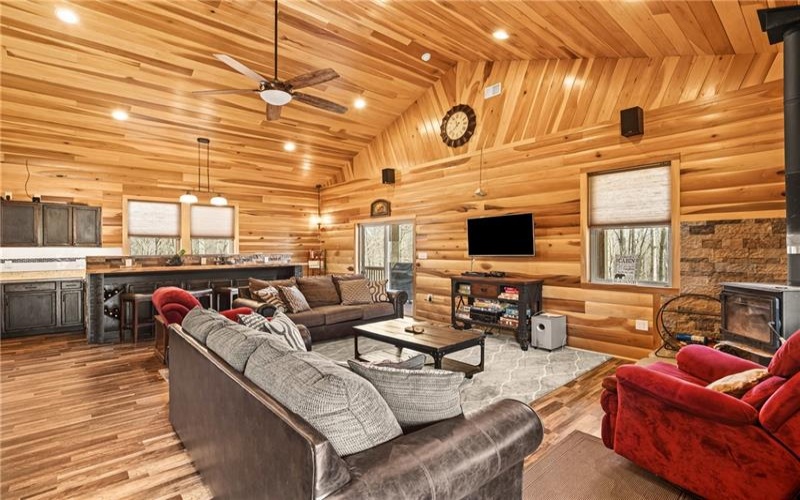 236 Chickadee Lane, Rockwood, 15557, 3 Bedrooms Bedrooms, ,3 BathroomsBathrooms,Residential,For Sale,Chickadee Lane,1743027