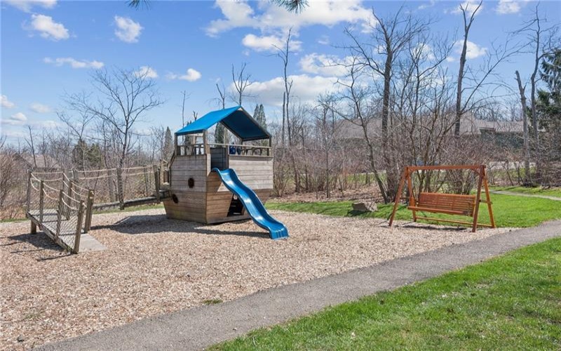 1223 Veech Lane, Hidden Valley, 15502, 1 Bedroom Bedrooms, 6 Rooms Rooms,0.2 BathroomBathrooms,Residential,For Sale,Veech Lane,1747596