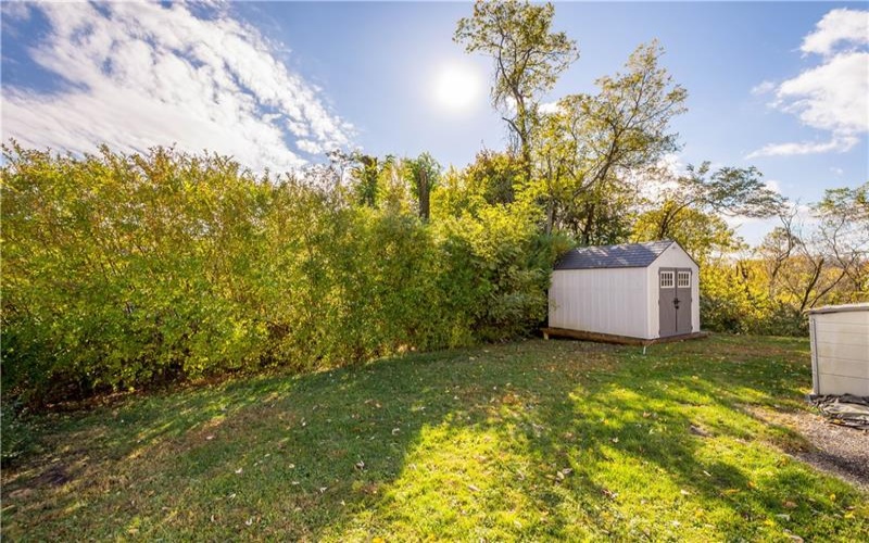 2 Roundtop Drive, Finleyville, 15332, 3 Bedrooms Bedrooms, ,2 BathroomsBathrooms,Residential,For Sale,Roundtop Drive,1737050