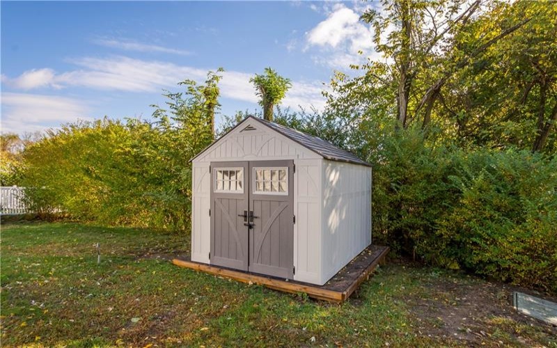 2 Roundtop Drive, Finleyville, 15332, 3 Bedrooms Bedrooms, ,2 BathroomsBathrooms,Residential,For Sale,Roundtop Drive,1737050