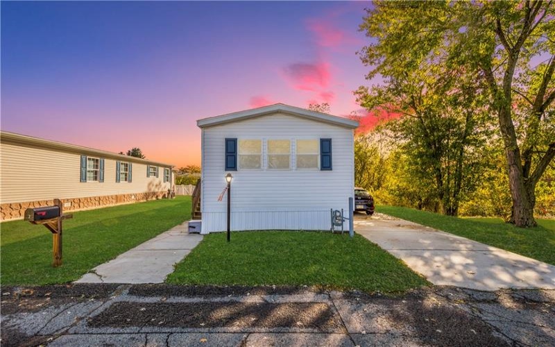 2 Roundtop Drive, Finleyville, 15332, 3 Bedrooms Bedrooms, ,2 BathroomsBathrooms,Residential,For Sale,Roundtop Drive,1737050