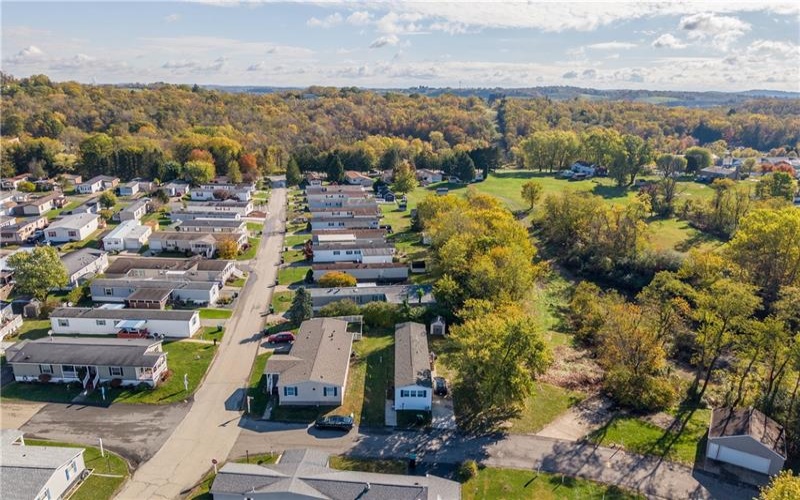 2 Roundtop Drive, Finleyville, 15332, 3 Bedrooms Bedrooms, ,2 BathroomsBathrooms,Residential,For Sale,Roundtop Drive,1737050