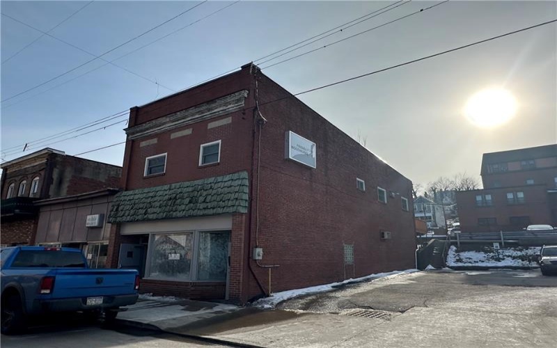 623 Fallowfield Avenue, Charleroi, 15022, ,Multi-unit,For Sale,Fallowfield Avenue,1740232