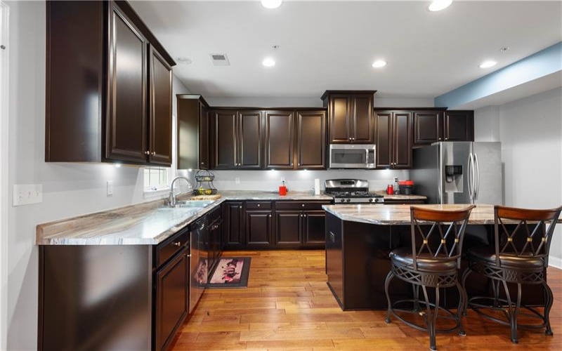 1171 Bayberry Drive, Canonsburg, 15317, 3 Bedrooms Bedrooms, 8 Rooms Rooms,2.1 BathroomsBathrooms,Residential,For Sale,Bayberry Drive,1727048