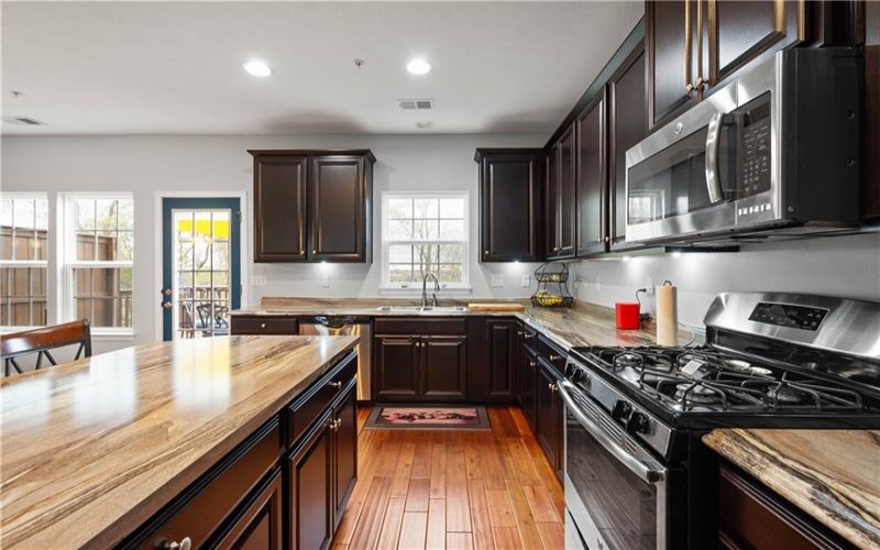1171 Bayberry Drive, Canonsburg, 15317, 3 Bedrooms Bedrooms, 8 Rooms Rooms,2.1 BathroomsBathrooms,Residential,For Sale,Bayberry Drive,1727048
