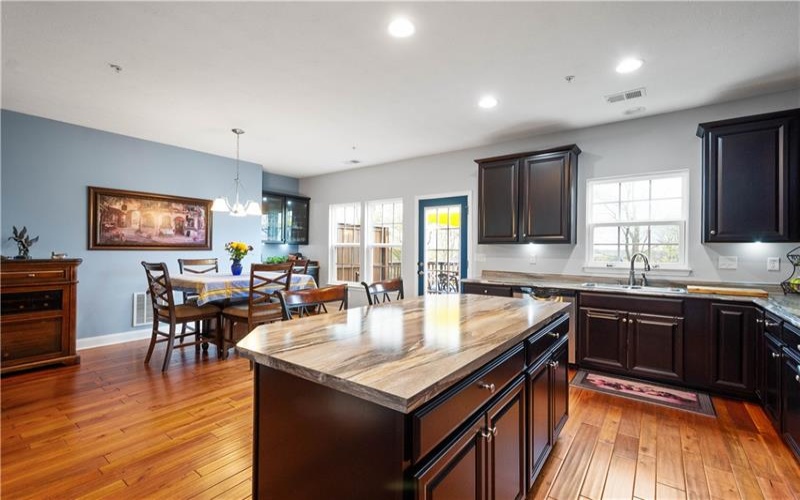 1171 Bayberry Drive, Canonsburg, 15317, 3 Bedrooms Bedrooms, 8 Rooms Rooms,2.1 BathroomsBathrooms,Residential,For Sale,Bayberry Drive,1727048