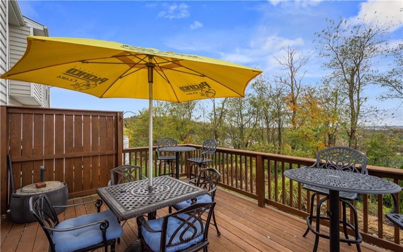 1171 Bayberry Drive, Canonsburg, 15317, 3 Bedrooms Bedrooms, 8 Rooms Rooms,2.1 BathroomsBathrooms,Residential,For Sale,Bayberry Drive,1727048