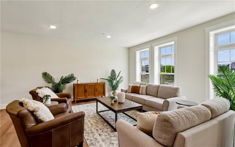 416 Magnolia Drive, Venetia, 15367, 3 Bedrooms Bedrooms, ,2.1 BathroomsBathrooms,Residential,For Sale,Magnolia Drive,1732771