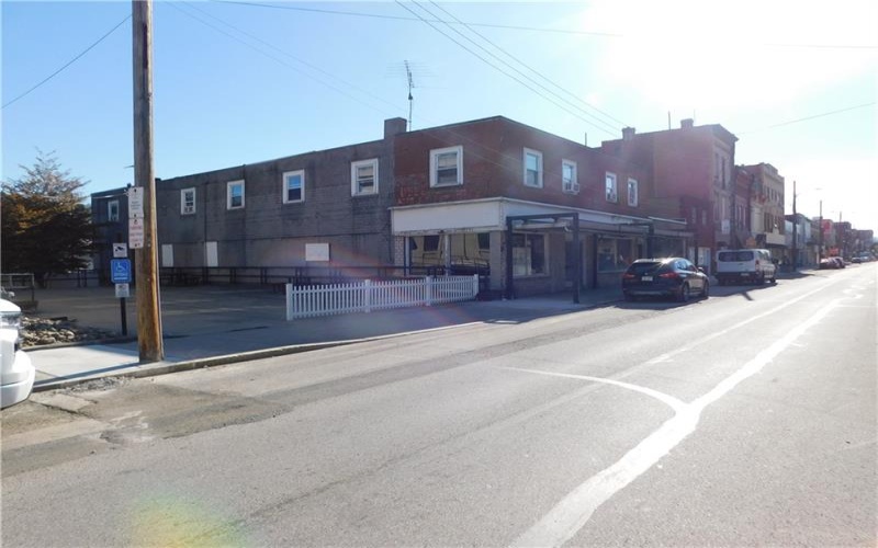 628 Fallowfield Avenue, Charleroi, 15022, ,Commercial-industrial-business,For Sale,Fallowfield Avenue,1727063