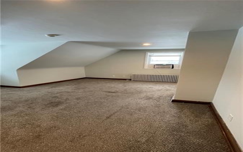 814 Green St, Greensburg, 15601, 2 Bedrooms Bedrooms, ,1 BathroomBathrooms,Lease,For Rent,Green St,1743072